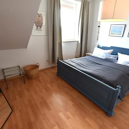 Strandhausvilla Whg15 *